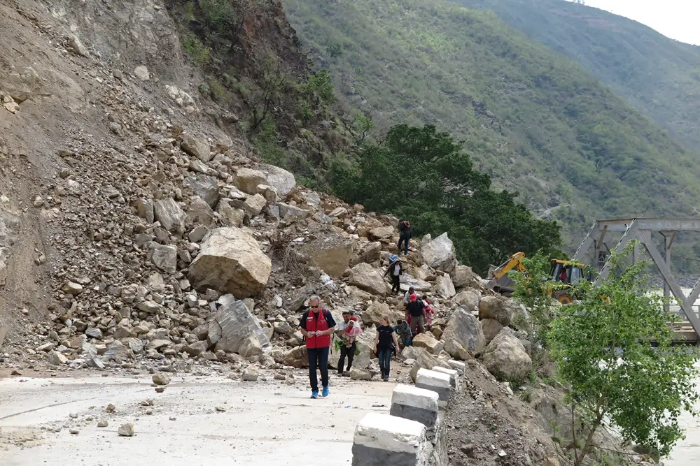 Strike affect housing programme for quake victims in Ramechhap. 4