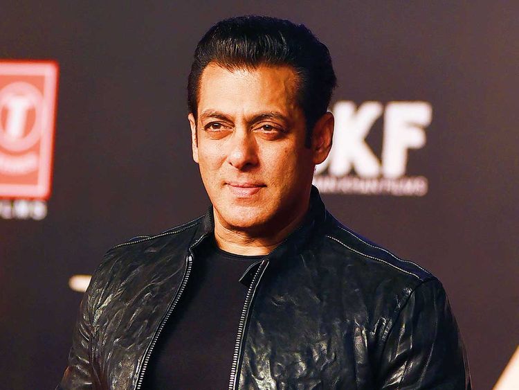 These are the six films of Salman earning 100 crore in a row 2