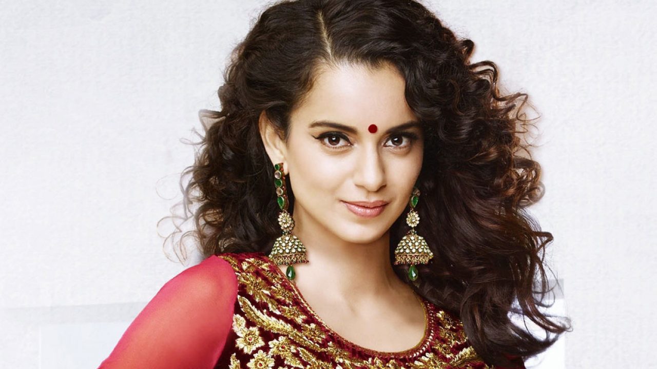 Why did Kangana criticize Bollywood workers? 2